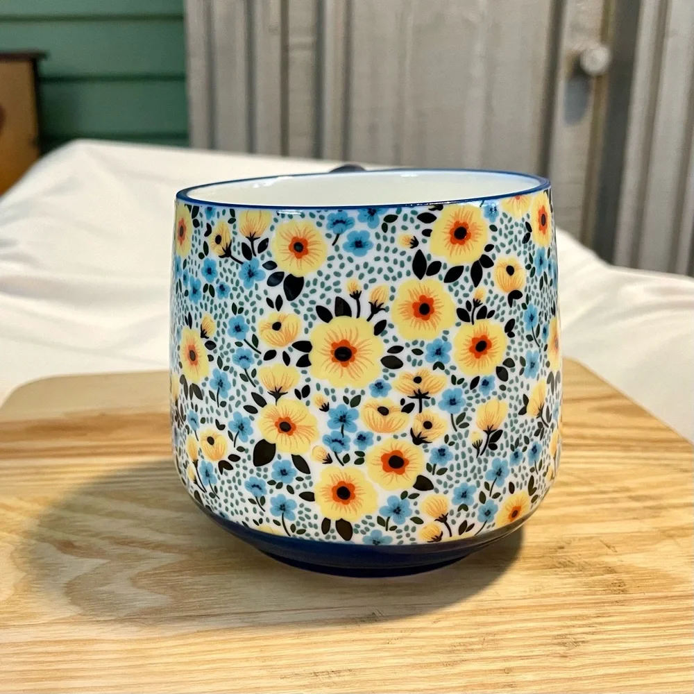 *EUC* PIER 1 Imports Boho Floral Ceramic Mug/Cup - Beautiful Floral Pattern